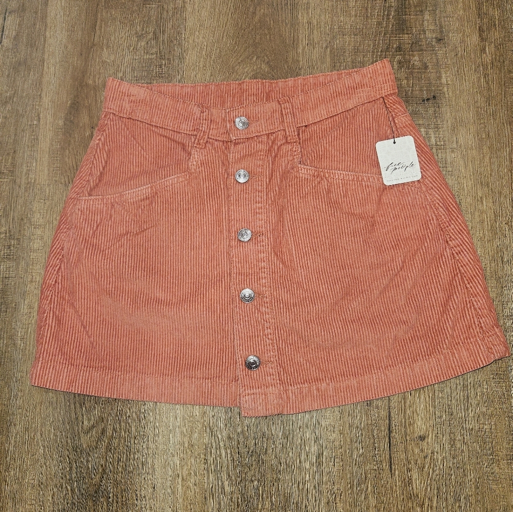 NWT FREE PEOPLE Corduroy myrrh pale rust mini skirt, Size 2 - Picture 5 of 9